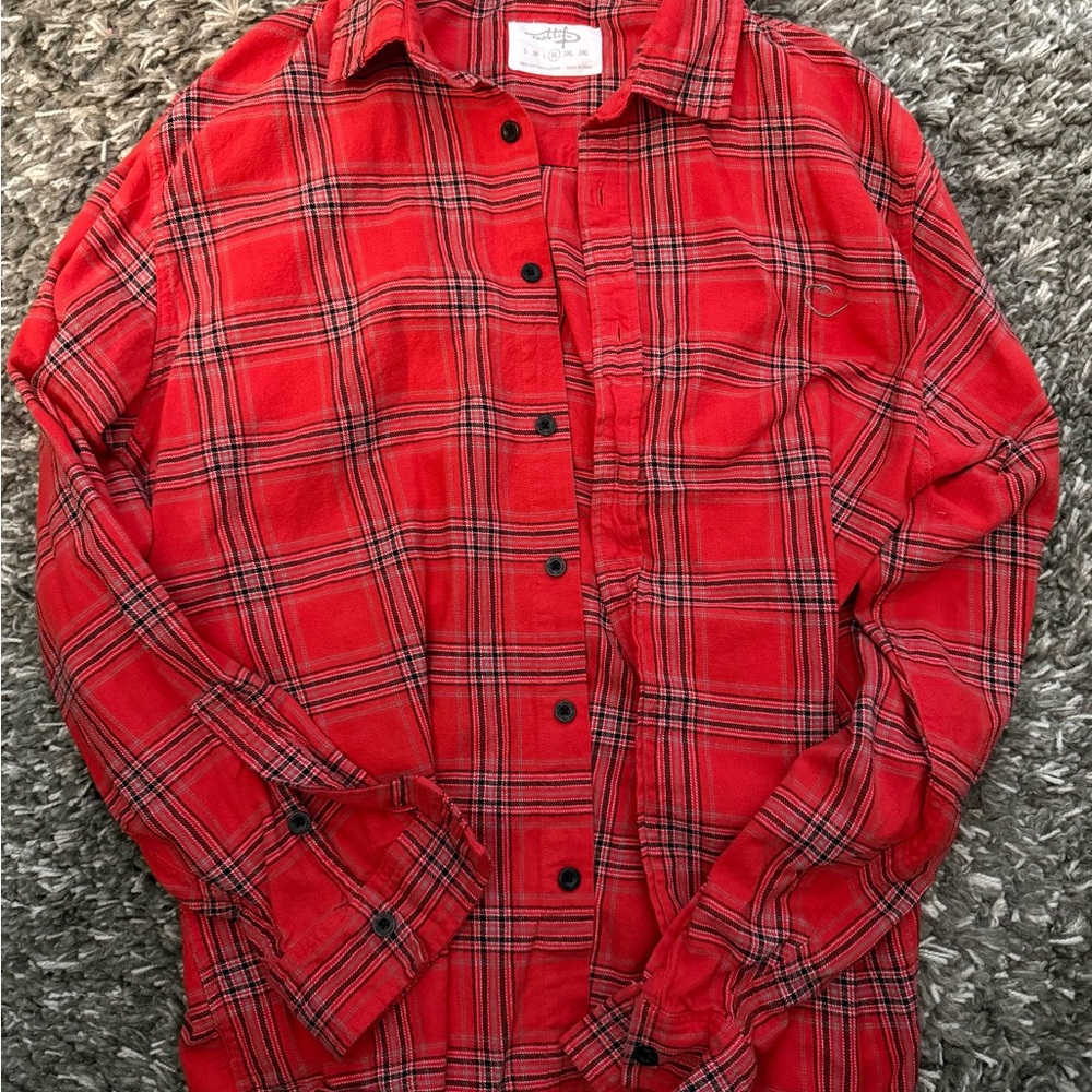 XL Men’s Reel Life flannel shirt.  Worn once or twice and is freshly washed.